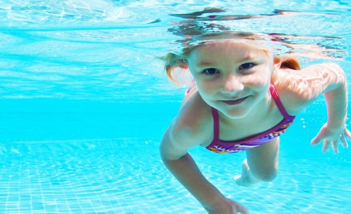 7 причин, чтобы отдать ребенка в спортивную школу по плаванию