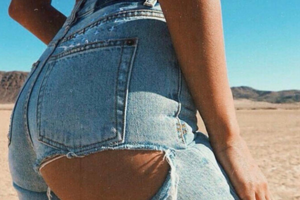 ДЕНИМ НА КАЖДЫЙ ДЕНЬ: 15 модных джинсовых юбок, которые ты захочешь купить