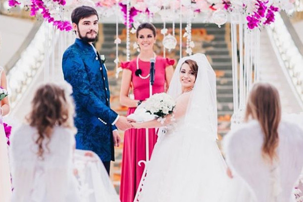 Бывший сотрудник Розы Сябитовой утверждает, что ее дочь вышла замуж по контракту