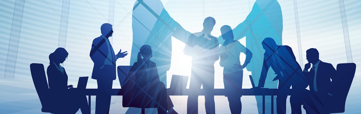 Юридический аутсорсинг против штатного юриста: честный разбор того, что выгоднее бизнесу