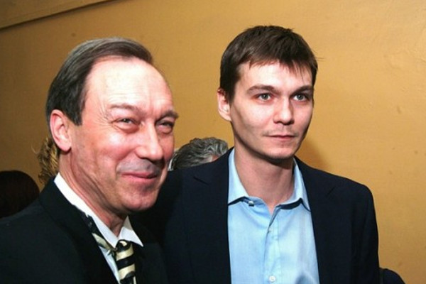 Сын Олега Янковского, умершего от онкологии, одержал победу над раком третьей степени